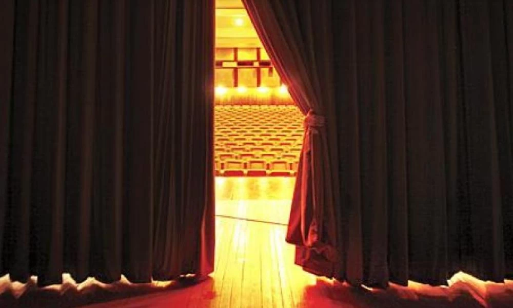 Εργαζόμενοι στη Γαλλία διαμαρτύρονται για τα μέτρα του κορονοϊού